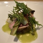 RISTORANTE IL NODO - 北海道蝦夷豚ヒレ肉　藁　畑の新玉ねぎ　長野の山菜