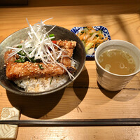 鳥恵 上野広小路店 - 2020.5.15  焼き鳥丼