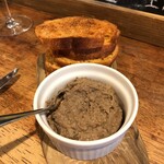 オステリア オージオ ソット - レバーペースト