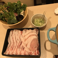 だし屋 おわん - 野菜、豚しゃぶお肉