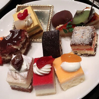 リュクス ダイニング ハプナ - 