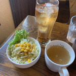 ステーキ.com - ランチセット（ご飯、サラダ、さんぴん茶）　150円
