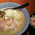 Yaki Miso Ramen Yadoya - 味噌らーめん 800円、金目鯛の炊込み炙り飯 500円、土日各15食になります