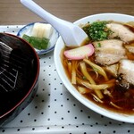 長坂食堂 - お新香付き