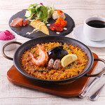 Holiday weekends and holidays lunch only [Tokyo Paella Competition Winner/Seafood Paella Set]
