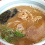 麺や しし丸。 - らーめん