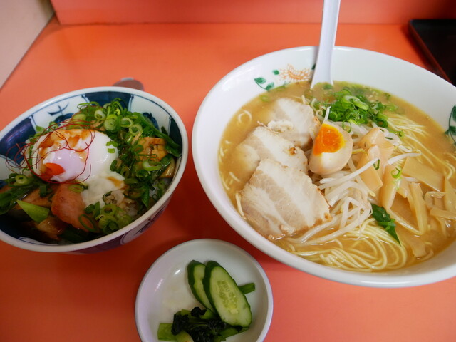 ラーメン吉田屋 - 上三田/ラーメン | 食べログ