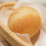 Hanzoumon Bisutoro Brain Storming - 今週のランチ 1500円 のパン