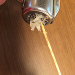 江ちゃんラーメン - 小穴に挟まったカスも尖った先端を使えば