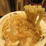 フジヤマゴーゴーラーメンスタンド - 麺リフト