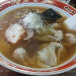 支那ソバ かづ屋 - ワンタンメン