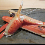 料理屋 みや﨑 - 茹で上がり直後の蟹足と爪