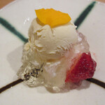 料理屋 みや﨑 - デザートのマスカレポーネアイス+シャンパンジュレ