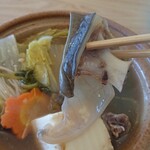 料亭 やまさ旅館 - 鍋にも様々な部位