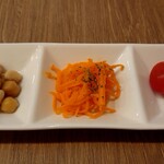 イヌヤマ キナコ カフェ - ランチの前菜３種盛り