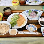 割烹旅館東京湾 - 鯵セット定食