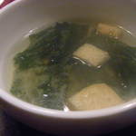 ソウル苑 - 味噌汁のようなスープです。