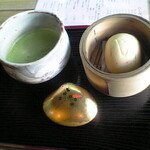 Saryou Kazahana - うさぎまんじゅう　抹茶セット