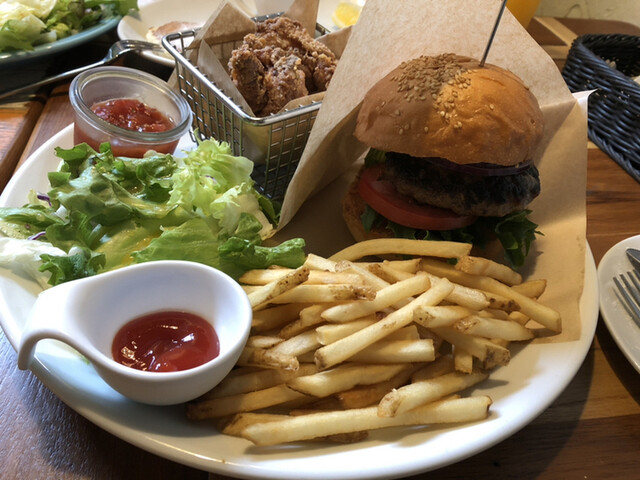 コナズ珈琲 ビバモール加須店 Kona S Coffee 加須 カフェ 食べログ