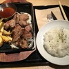 熟成牛ステーキ＆プレミアムハンバーグ Gottie's BEEF - 