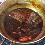 オーボンヴュータン - ジュー ド ブフ。鍋に移して温めました。