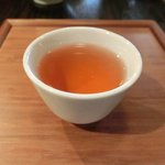Baiwanjuukuwairou - 元祖 黒酢の酢豚 1300円 のお茶
