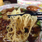 台湾坦々麺３９ - 細縮れ麺