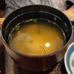 とんかつ 濵かつ - 味噌汁は白みそと赤出汁とから選べます。