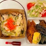 韓国チキン ケイチキン - 鶏ムネ肉と香味野菜ナムルの塩ビビンバ