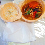 テイクアウト&デリバリ専門店 ロジウラカリー サムライ - チキンと野菜１３品目　１５１４円（税込）デフォ【２０２０年５月】