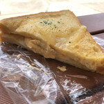 ベッカライサカツジ - たまごとチーズのクロックムッシュ240円