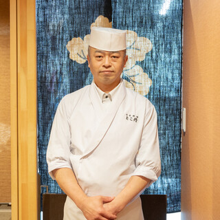 板前修業のみならず、漁師としての経験も積んだ店主が魅せる