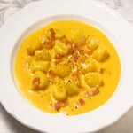 Creamy bacon and pumpkin gnocchi