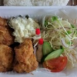 洋食堂 はなや - チキン南蛮＋ライス。美味しいです。