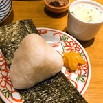 炭火焼鳥いしはら - 塩おにぎりと鶏スープ