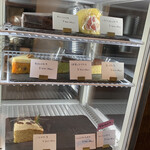 コーヒーとおやつの店 アンドモア - 一番食べてみたかった「フルーツショートケーキ」は完売でした…(T-T) ｳﾙｳﾙ