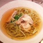 欧割烹 清水 - ゴーヤを練り込んだ温麵　とらふぐのあら添え