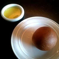 Wattle Tokyo - パンとオリーブオイル