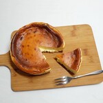 はがゆうおやつ工房 - バスクチーズケーキ