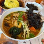 Soup curry tom tom kikir - ・牡蠣ニラキーマカレー 辛さ５