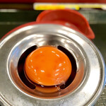 Nakau - エッグセパレーターを使って、こだわり卵の黄身だけを抽出