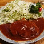 居酒屋 さくら - お通しのハンバーグ