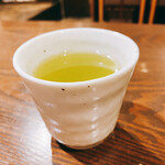 北斎茶房 - サービスのお茶が適温で美味しい