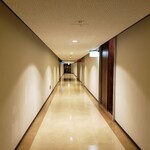 BAR 杉谷 - このフロアはスナックが多く入っている