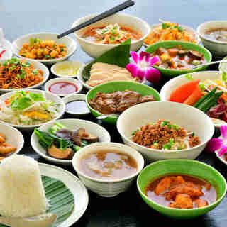 Lunch 平日 シンガポールフード スイーツ ナシパダンランチ 1950円 シンガポール シーフード リパブリック 銀座 Singapore Seafood Republic 銀座一丁目 シンガポール料理 食べログ