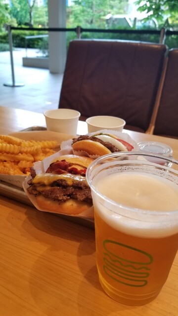 シェイクシャック 二子玉川 Shake Shack 二子玉川 ハンバーガー 食べログ シェイクシャック 二子玉川 Shake Shack 二子玉川 ハンバーガー 食べログ