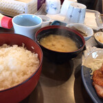Ofukuro No Aji - とりもも焼定食 700円 ご飯が多い！