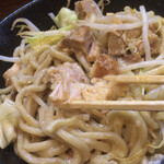 麺座ぎん - 油そばのチャーシューは箸でほぐれるでぇ