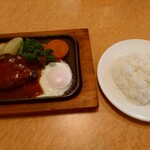 レストラン シラツユ - 『ﾊﾝﾊﾞｰｸﾞｽﾃｰｷ』と『ﾗｲｽ』