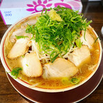 山創 - 大盛りチャーシューもやし増しニンニク有り1090円